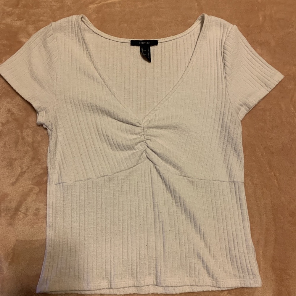 White fitted top